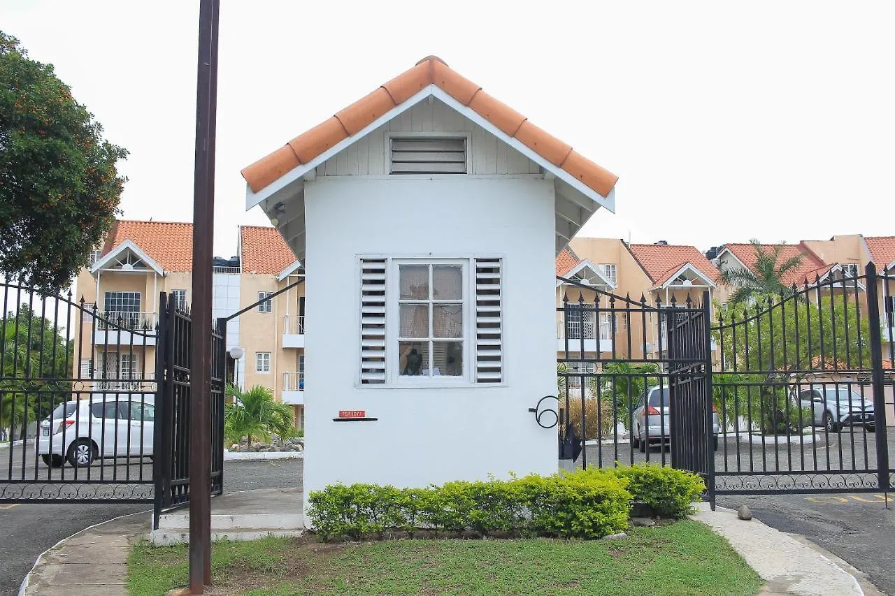 Marley Manor Lägenhet Kingston